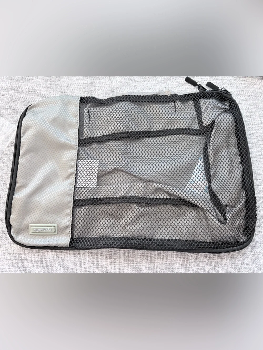 NWT 4-Piece Amazon Basics Size Medium Packing Cubes